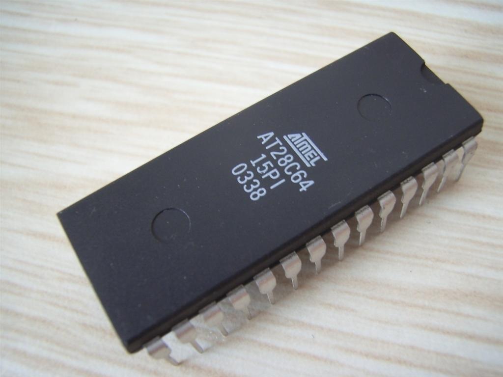 CIRCUITO INTEGRADO DIP-28 EEPROM PARALELO 64 K